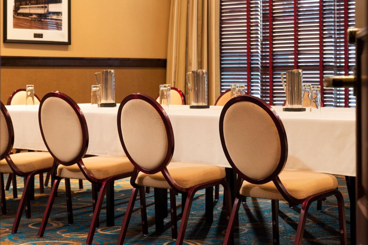 Sheraton Hotel Minneapolis Midtown Экстерьер фото
